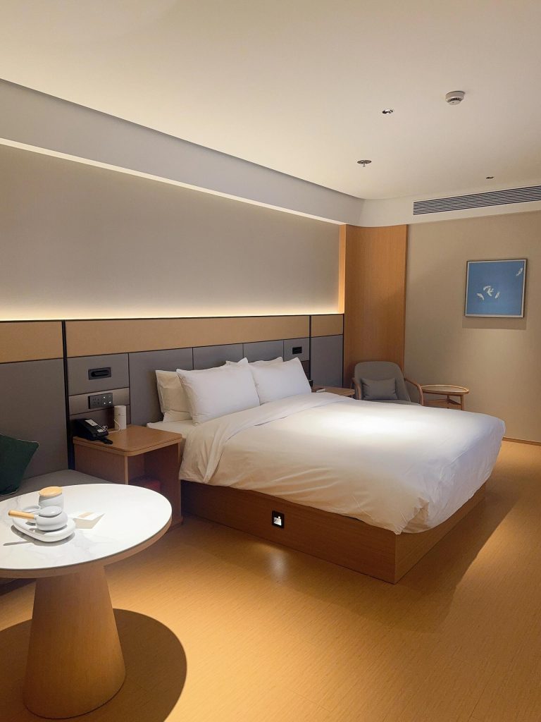 A comfortable hotel guarantees a good rest.